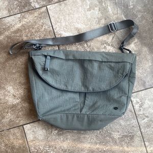 Lululemon All Night Festival Bag 5L in Gray